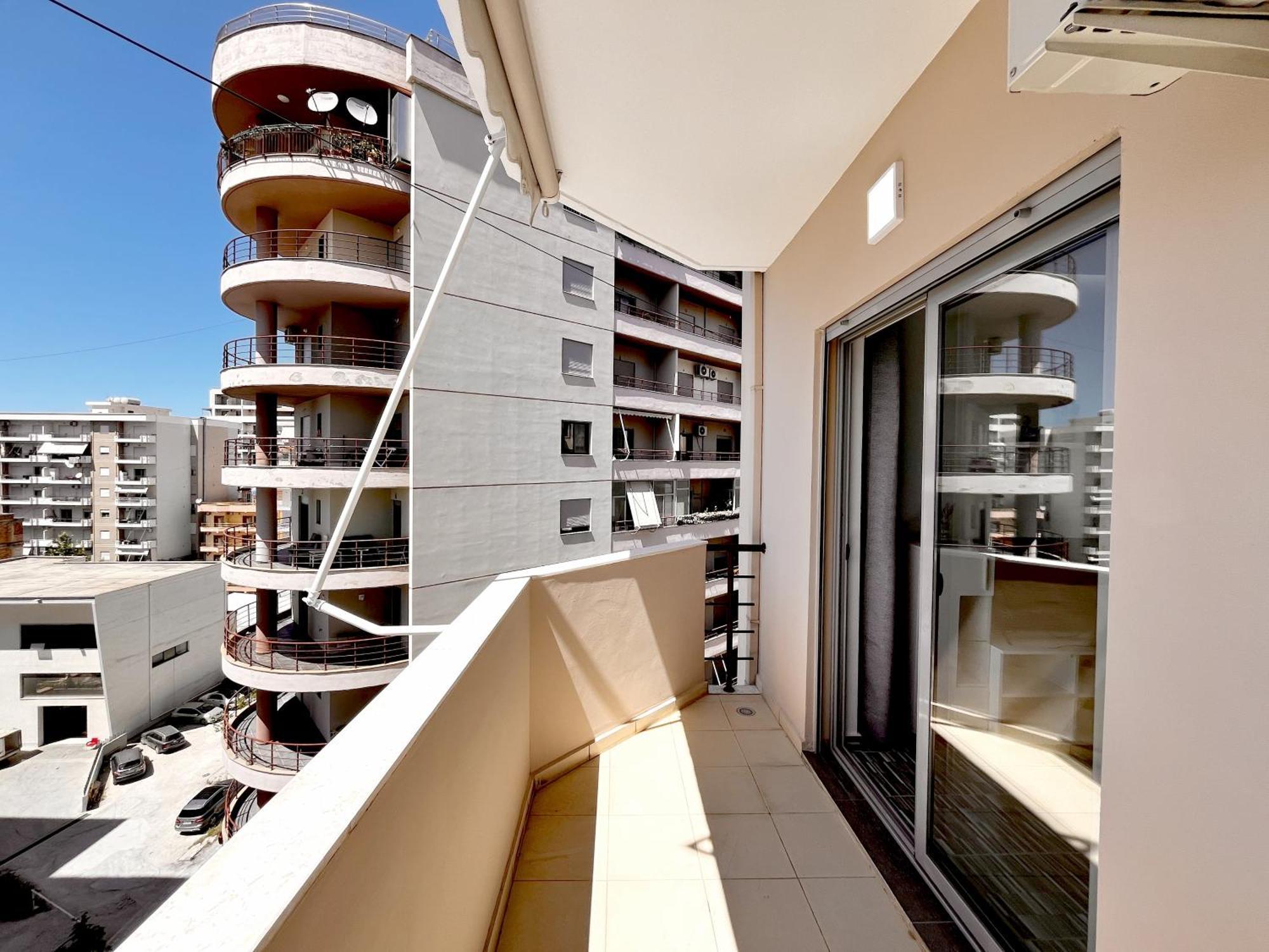 Kam Apartments In The City Center Vlorë エクステリア 写真