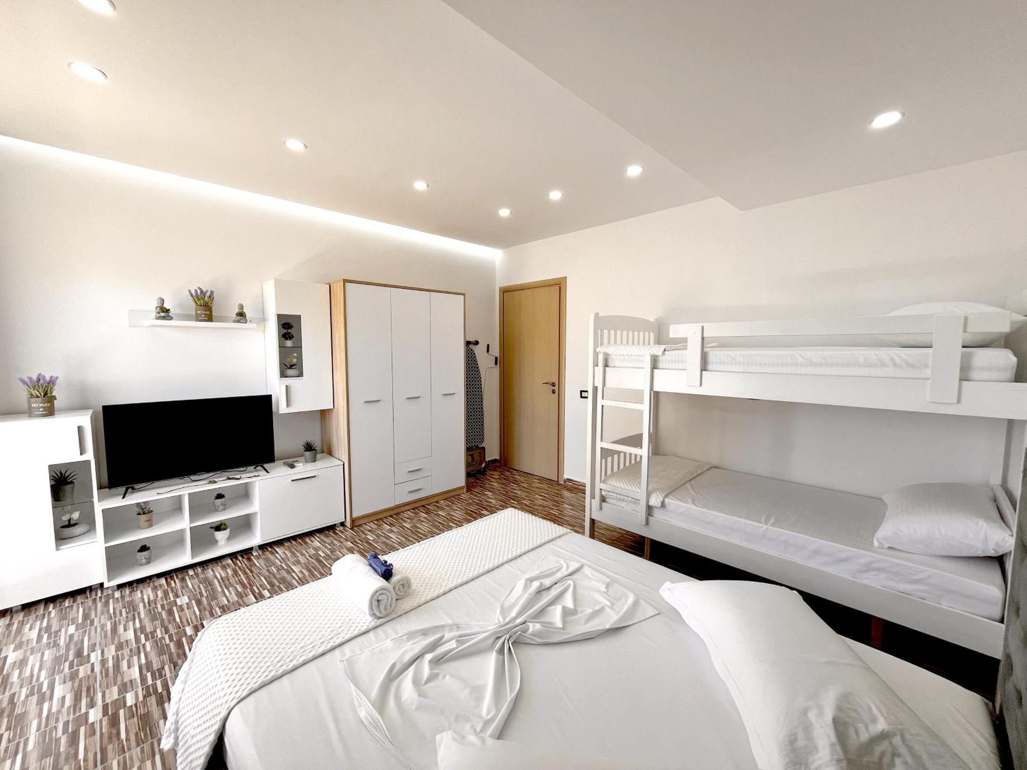 Kam Apartments In The City Center Vlorë エクステリア 写真