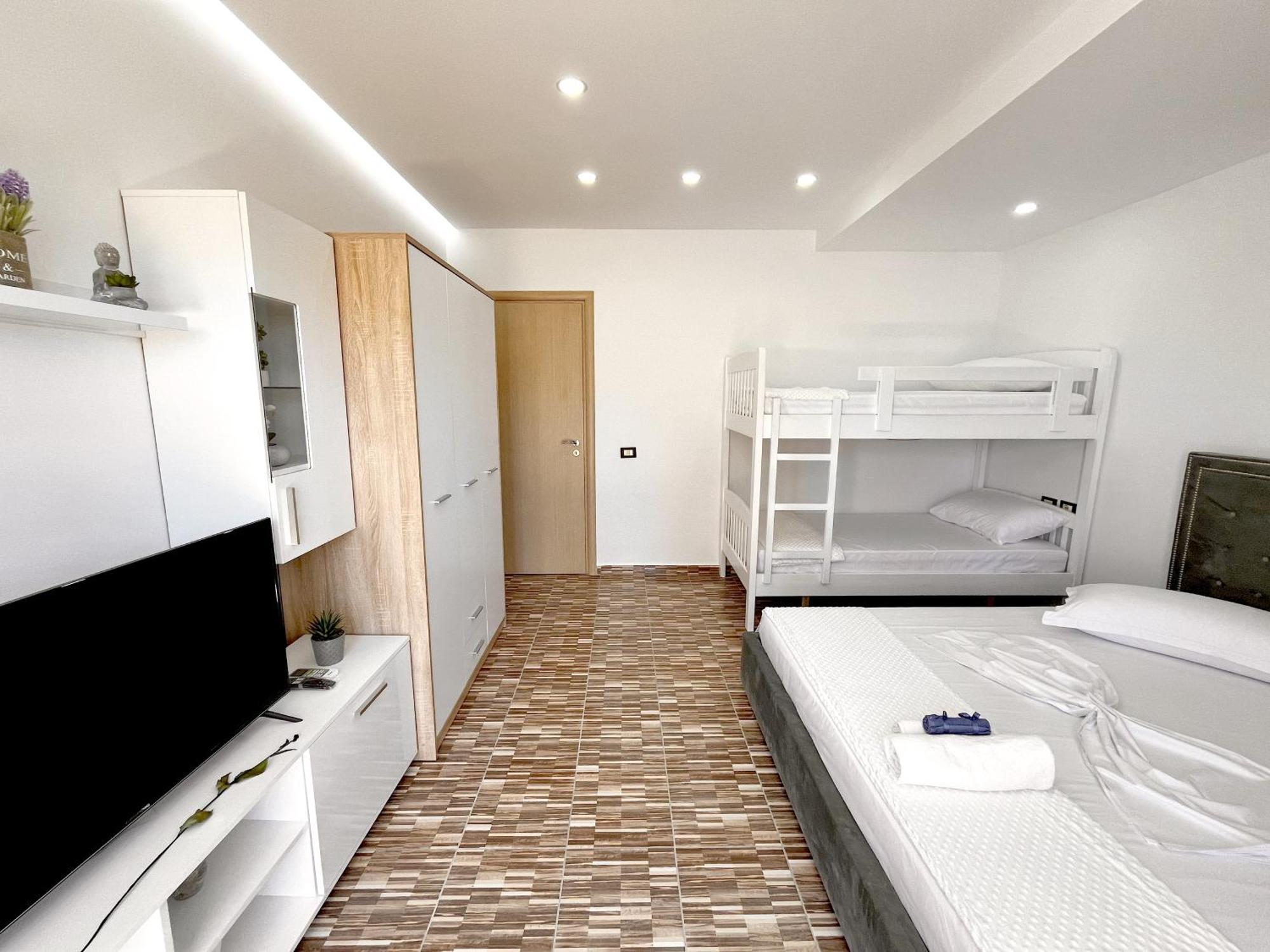Kam Apartments In The City Center Vlorë エクステリア 写真