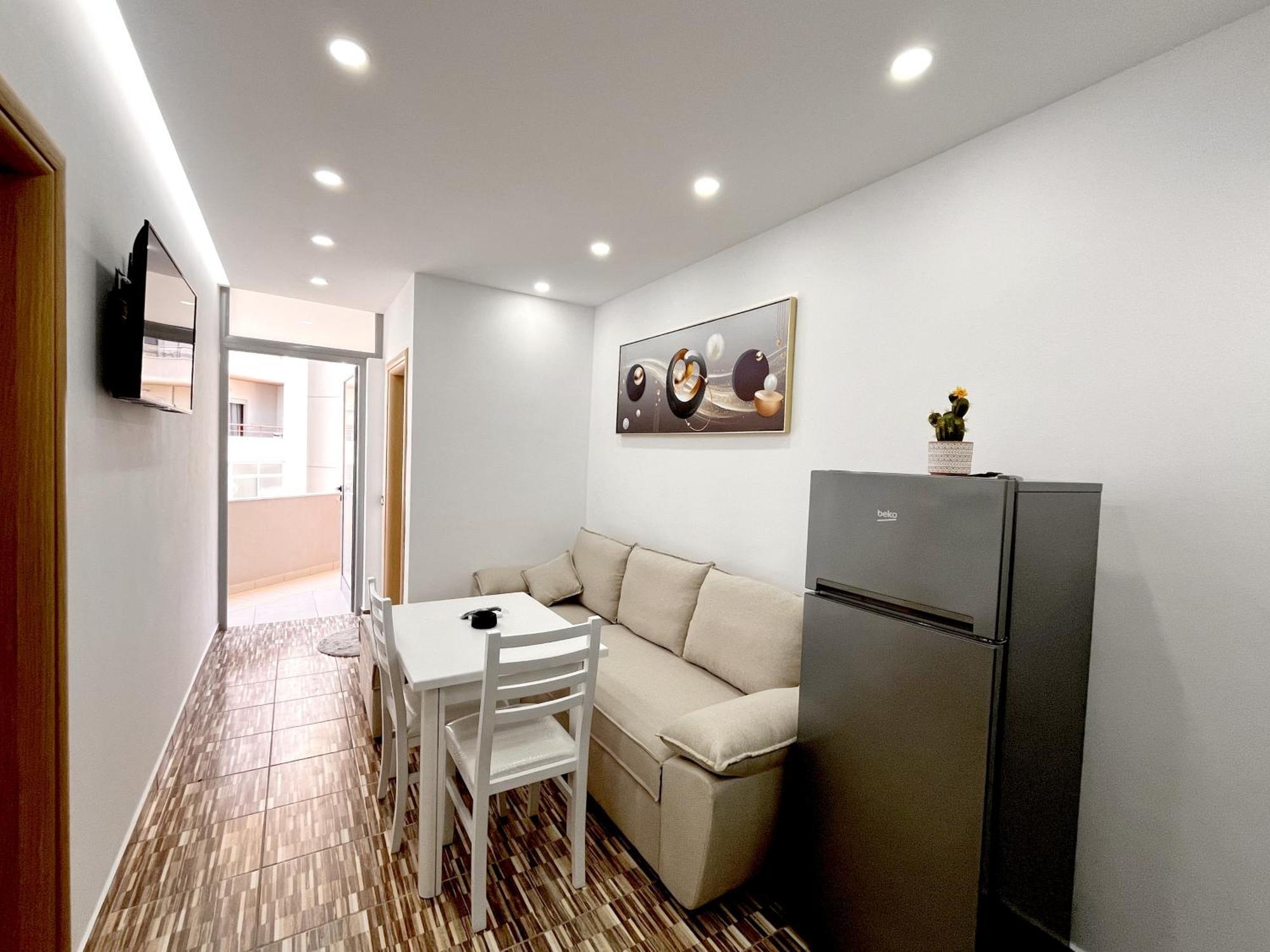 Kam Apartments In The City Center Vlorë エクステリア 写真